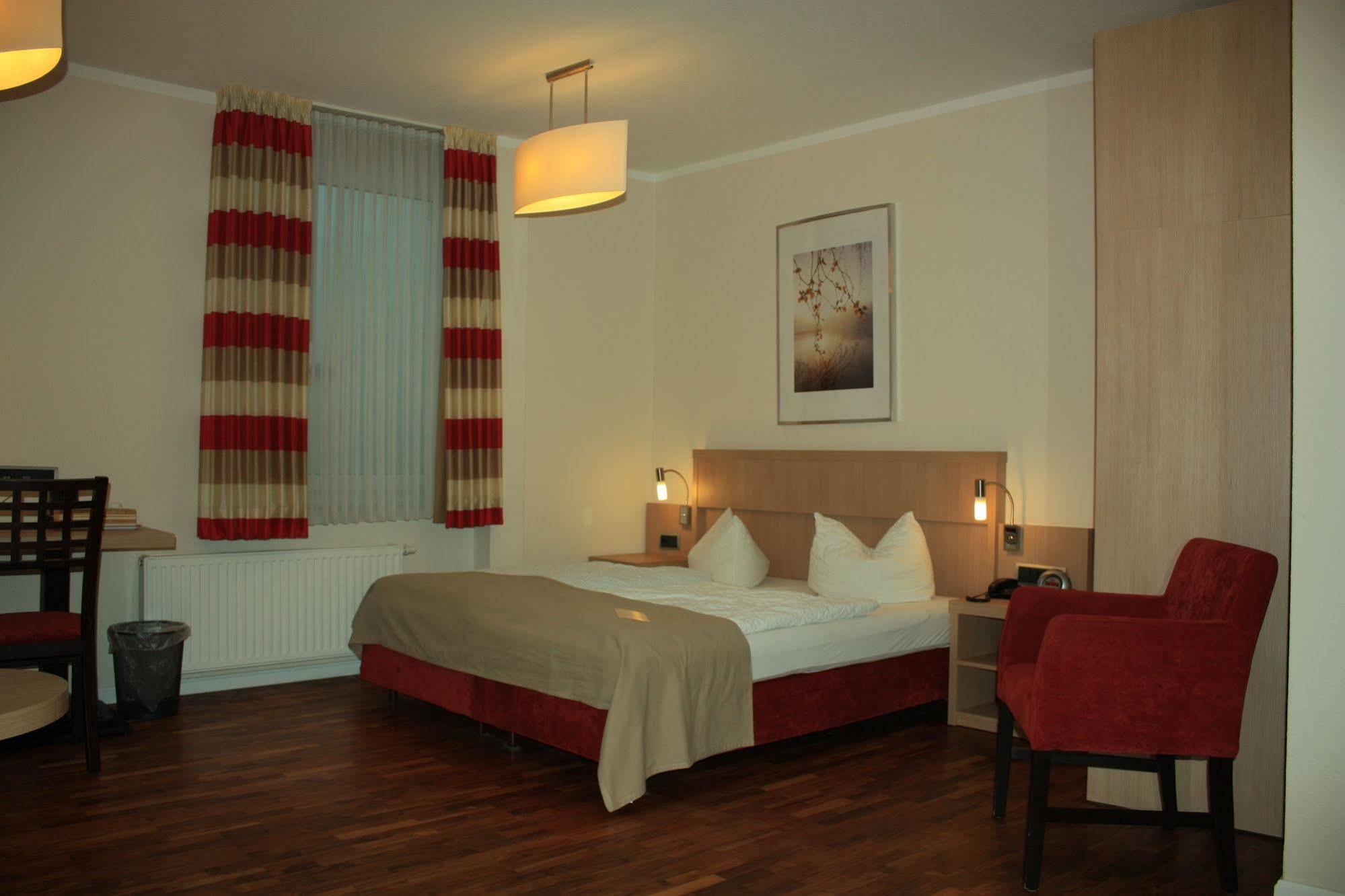 Hotel Sprenz Oldenburg Esterno foto